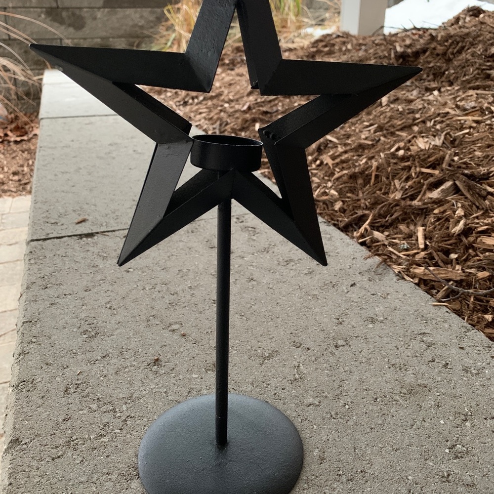 🧨3/$25 Metal tea light holder